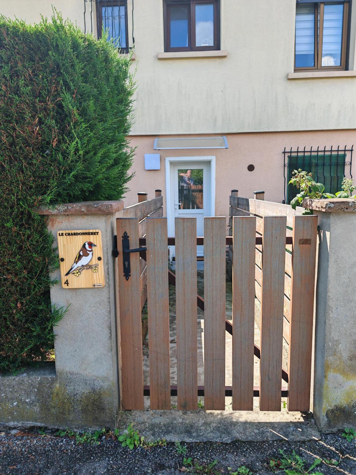 Appartement " Le Chardonneret " Issenheim Extérieur photo